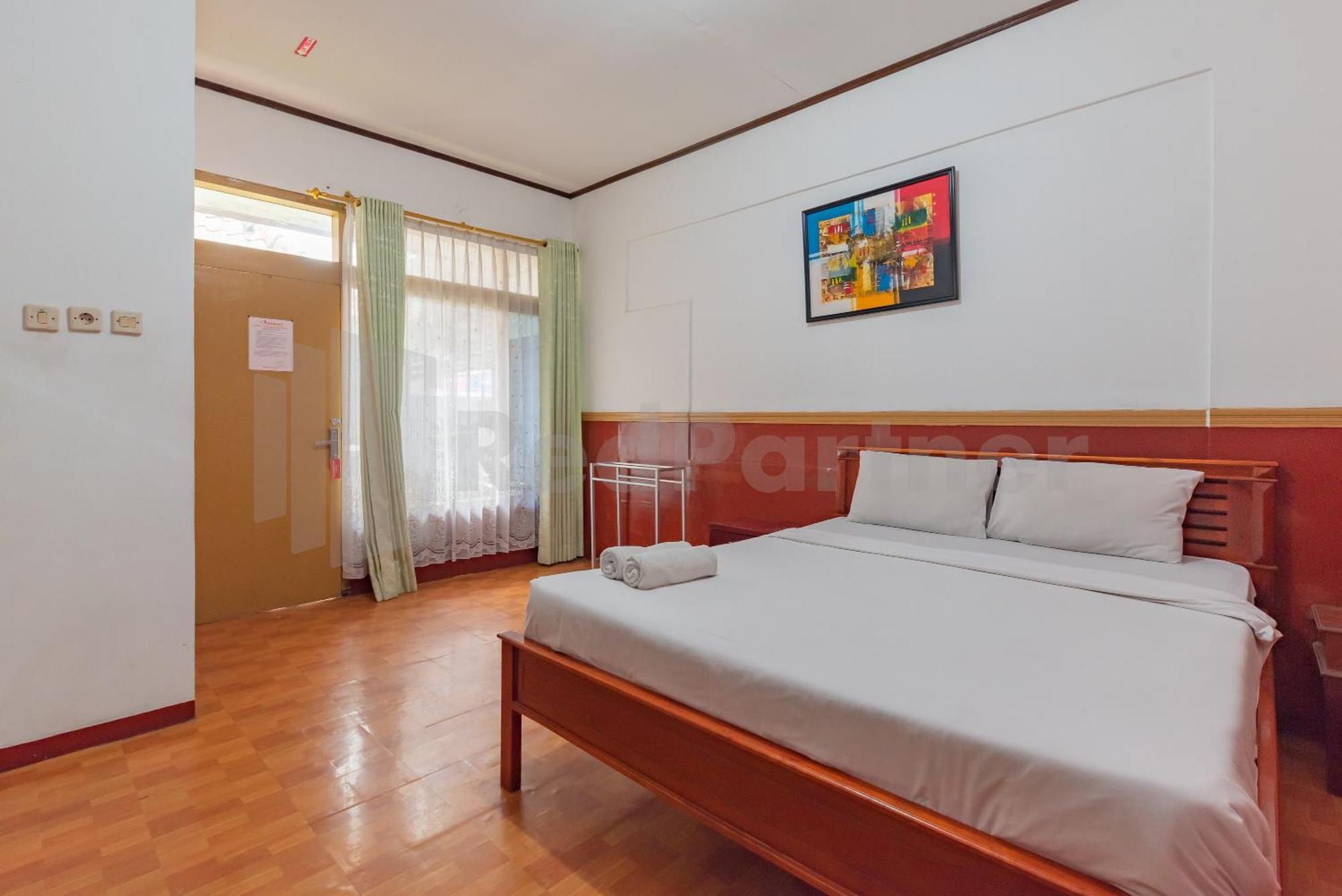 Seruni Guest House Near Alun Alun Lembang Mitra Reddoorz Exteriér fotografie